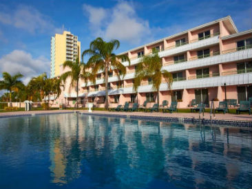  ResortCastaways Resort & Suites