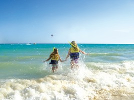 The Reef Playacar