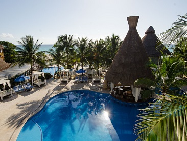 The Reef Playacar
