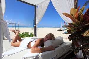 The Reef Playacar