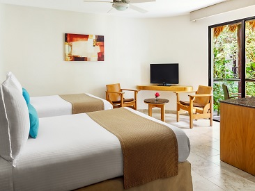 The Reef Playacar
