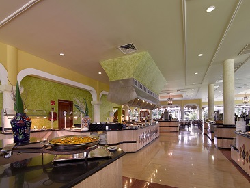 Grand Palladium Colonial Resort & Spa